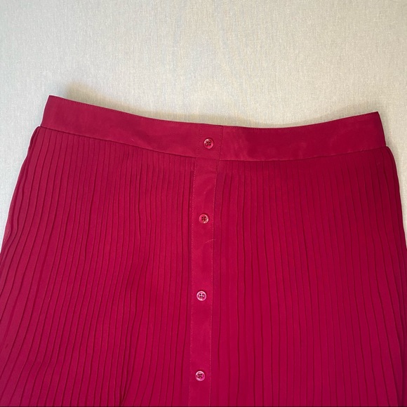 BCBGeneration Accordion Pleat Chiffon A-line Skirt - Picture 3 of 6